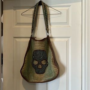 Very lightly used Kurtemn purse. Great condition, smoke free home.